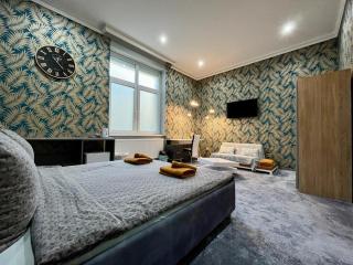 JohnGold Gold Room - 2