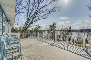 3 Mi to the Lake Rocky Mount Home with Water Views! - Rocky Mount - 0