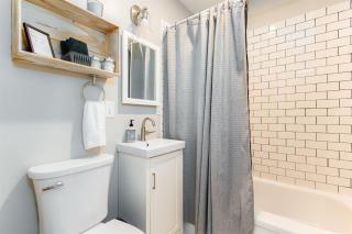 Rockne's Rally - Updated 3BR 2BA Home 1 Mile from ND - South Bend - 7