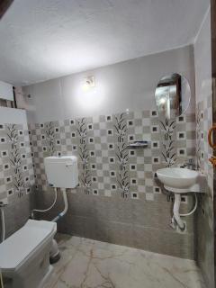 Maheshwara Home Stays - Tiruvannāmalai - 9