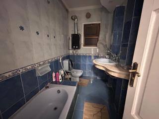 Private Sunny Room with Balcony - 7