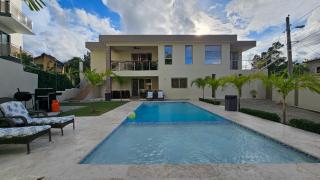 Brand-New with Private Pool - 0