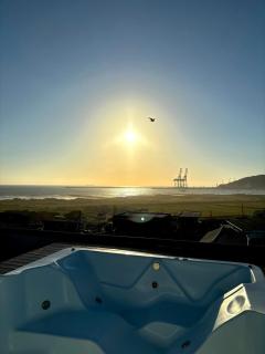 Jacuzzi Privativa com Vista Deslumbrante do Mar - Imbituba - 7