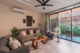 Stylish Duplex Lower Level 2-BR Wifi Pool Gym - Tulum - 2