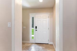 Modern, Fully Upgraded Home with BBQ and Firepit! - 7