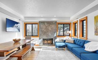 KBM Resorts Bright Airy Pri Hot tub HCT-26C - Park City - 9