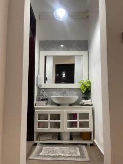 Modern 2BR Apartment in Mwenge Fast Wi-Fi,AC - Dar es Salaam - 2