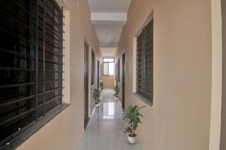 Hotel O R K Guest House - Nagpur - 8