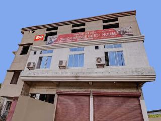 Hotel O London Bridge Guest House - Dispur - 2
