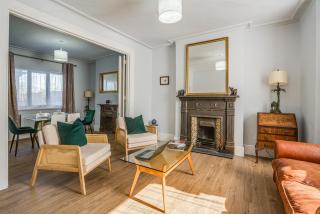 Charming 4BR Victorian House - Londra - 9