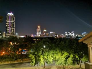 SANDTON SERVICED APARTMENTS@HYDRO - Johannesburg - 7