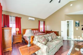 3 Mi Beech Mtn Resort Cozy Studio with Deck and View! - Beech Mountain - 8