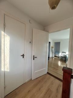 Premium Workers Home 10 bedrooms Near Volvo - - 5