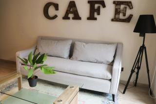 HOM I Wifi Cowork Parking Piscina Metro Almagro - 5