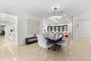 Spacious Modern Mansion w Pool & Sauna in Hollywood close to Beach - Hollywood - 7