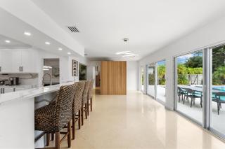 Spacious Modern Mansion w Pool & Sauna in Hollywood close to Beach - Hollywood - 6