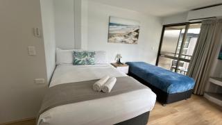 Erika's Holiday Apartment - Gold Coast - 4