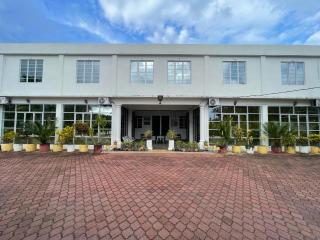 DGN POINT HOMESTAY - Kampong Sura Masjid - 0