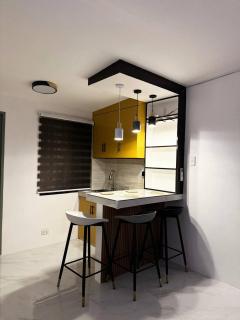 Ancheta's Tiny Home - Near Clark Airport with Parking, Pool, Netflix - 3