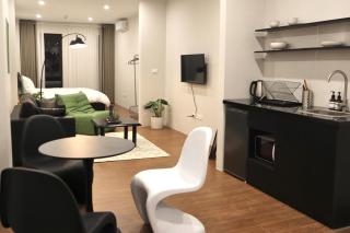MOVE BRAND NEW Modern Style Studio - 0