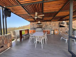 Villa Barbara, serviced accommodation in the heart of Puntarena beach club - - 1