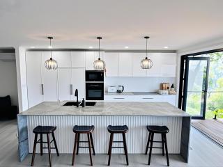 Mirrabooka Magic - Luxury By The Lake - Pet Friendly - Morisset East - 4