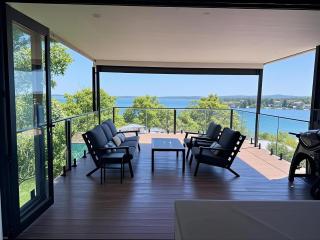 Mirrabooka Magic - Luxury By The Lake - Pet Friendly - Morisset East - 9