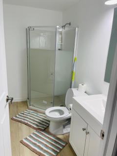 Family Friendly Private Suite - Winnipeg - 1