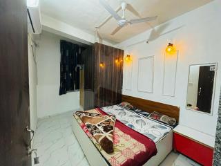 balaji hotel & guest house - 2