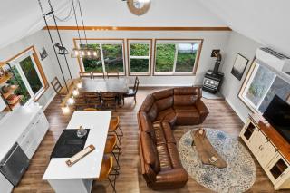Luxury Rainier Cabin-Sauna-Hot Tub-EV-WiFi - Ashford - 0