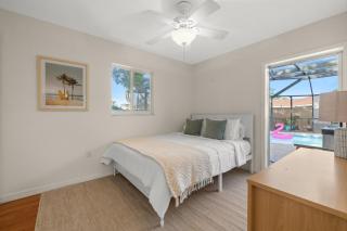 Peachful Pool Home-Close to Beaches and St Pete - Largo - 2