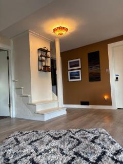 Miss Ellies Estate - Coos Bay - 2