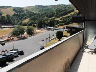 Appartement 5 pers au pied des pistes avec Wi-Fi à Super Besse - FR-1-814-93 - Besse-et-Saint-Anastaise - 4