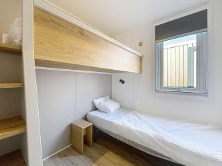 Mobil-home Grand Confort à 200m plage, camping avec piscine, terrasse, WiFi inclus - 4 pers. - FR-1-361A-37 - Jullouville-les-Pins - 3