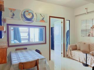 Panglao Luxury Sea View Condo, Pool, Cafe & Grocery On Site - Suite 820 - Dauis - 5