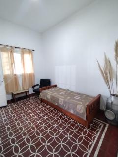 CASA PARA 4 PERSONAS, con asador y cochera - 2