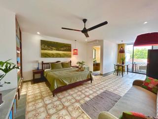Lamer Beachside Studio Cozy Tan Thanh Beach Hoi An - Tân Thành (1) - 2