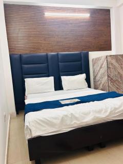 Hotel The Elegance - New Delhi - 3