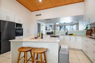 Panoramic Ocean Vistas in Mudjimba - Mudjimba - 3