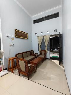 Homey Guesthouse Malang Syariah - Klampok - 8