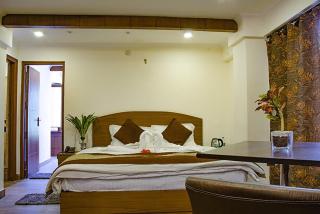 MUSSOORIE HOTEL A B H I N A N D A N near mall road - Best Hotel In Mussoorie - Mussoorie - 4