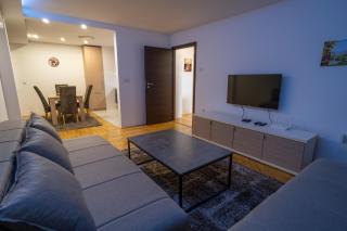 Green Riverside Apartment - Sarajevo - 3
