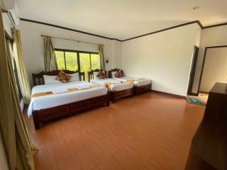 Hana Riverside Hotel - Vang Vieng - 7