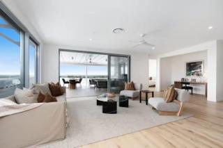 Lavish Ocean View Penthouse near the Beach - Coolum Beach - 3
