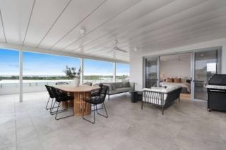 Lavish Ocean View Penthouse near the Beach - Coolum Beach - 9