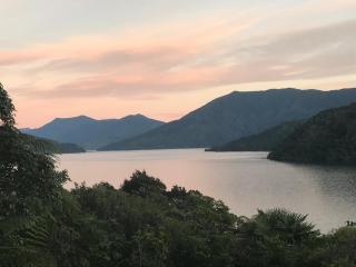 Kenepuru view - private getaway in the Sounds - 4