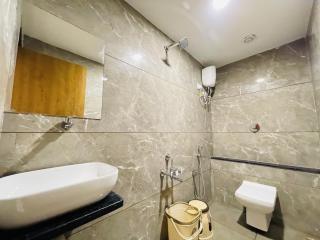 hotel avenue lake - Ahmedabad - 1