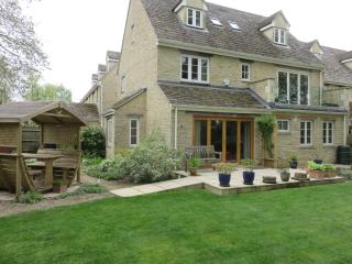 5 Burford Mews - 0