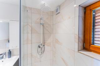 Flex SelfCheckIns 145 - Zagreb - 2 Bedrooms - Parking - Loggia - Zagreb - 2