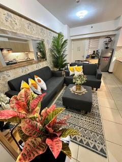 Infina Towers 2BR Unit with Karaoke and Fast Wifi - Manila - 6